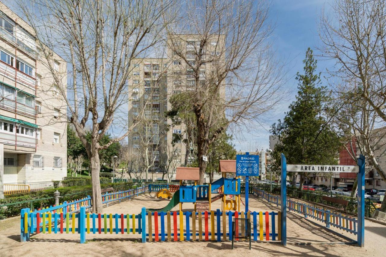 Appartamento For Moderno Temporal Cerca Zoo Y Del Parque De Atracciones Ceb76